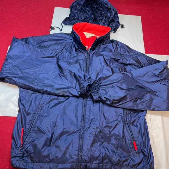 LL Bean BLUE NYLON red Rain Wind Jacket Full Zip COAT Hood vented Windbreaker Lg - Picture 11 of 16